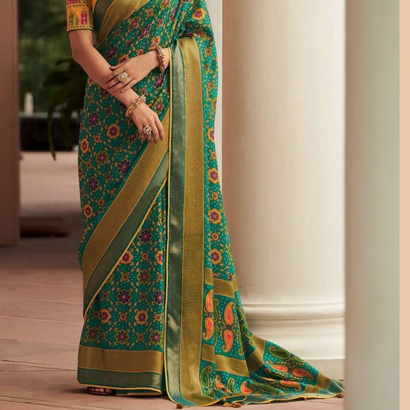 TRENDY TEAL GREEN FLORAL DESIGNED SOFT SILK SAREE WITH BEAUTIFUL TASSELS - Picture 2 of 4